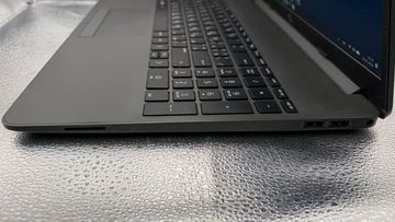 Б/в Ноутбук Hp 15/ryzen 5 5500u ddr4/8gb ddr4/ssd 256 gb/*інтегрована 01-200805517