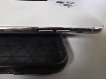 Б/в Мобільний телефон Apple iphone 11 pro max 256gb 01-200860599