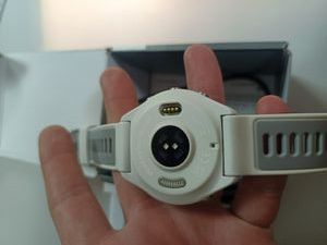 Б/в Смарт-годинник Garmin forerunner 965 carbon titanium bezel w. blk case blk/powder s 01-200874229