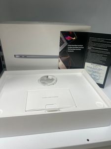 Б/в Ноутбук Apple makbook air 13,3"/apple m1/ram8gb/ssd256gb/7core gpu 01-200903139