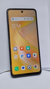 Б/в Мобільний телефон Infinix smart 8 x6525 2/64gb 01-200903422