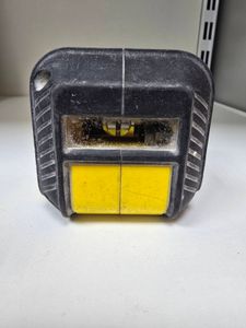 Б/у Лазерный нивелир Stanley stht77502-1 cross 90 01-200905308