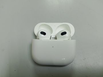 Б/у Наушники Apple airpods 3rd generation 01-200908208