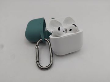 Б/в Навушники Apple airpods 4 01-200916235