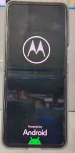 Б/у Мобільний телефон Motorola razr 50 8/256gb 01-200922726