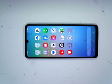 Б/в Мобільний телефон Samsung galaxy a06 4/128gb 01-200941782