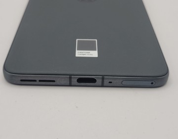 Б/в Мобільний телефон Motorola edge 70 12/512gb 01-200946476