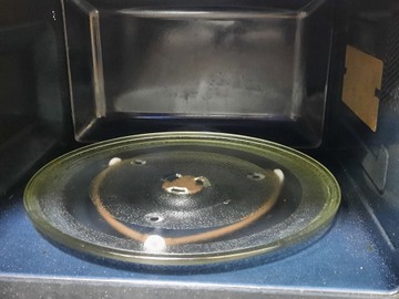 Б/в Мікрохвильова піч Samsung me83krw-1 01-200953518