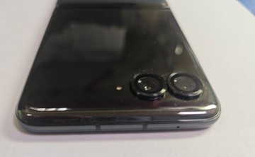 Б/у Мобільний телефон Motorola razr plus 2023 8/256gb 01-200968091