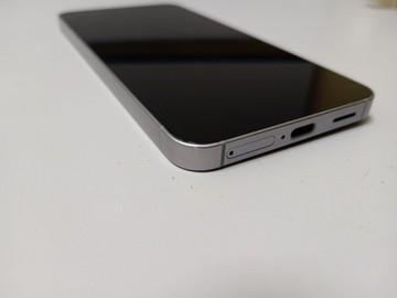 Б/в Мобільний телефон Samsung galaxy s25 12/256gb 01-200975790