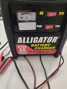 Б/у Автомобильное зарядное устройство Alligator ac804 01-200999327