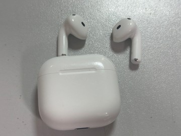 Б/в Навушники Apple airpods 4 01-200999273