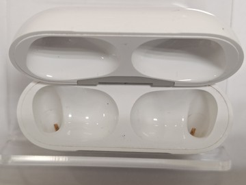Б/в Навушники Apple airpods pro 2nd generation with magsafe charging case usb-c 01-200999858