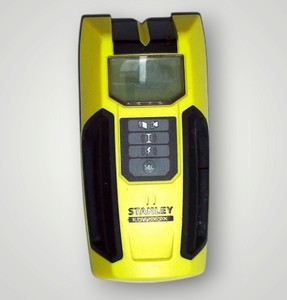 Б/у Детектор помех Stanley s300 fatmax 01-201008769