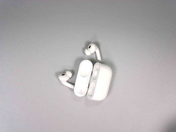 Б/в Навушники Apple airpods pro 2nd generation with magsafe charging case usb-c 01-201020583