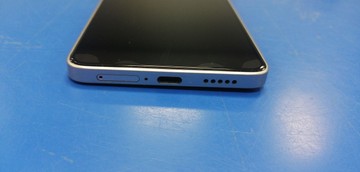 Б/в Мобільний телефон Poco f6 12/512gb 01-201022633
