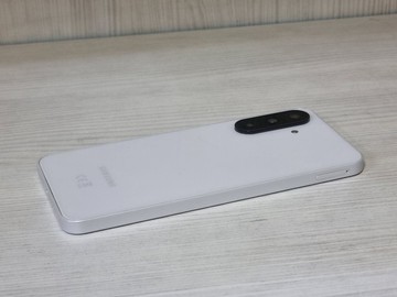 Б/в Мобільний телефон Samsung galaxy a26 5g 6/128gb 01-201031084