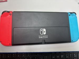 Б/в Ігрова приставка Nintendo switch oled 01-201121383