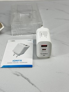 Б/у Зарядний пристрій Gelius ionyx gp-hc071 type-c+usb-a 01-201128006