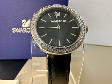01-19220081: Swarovski daytime black watch