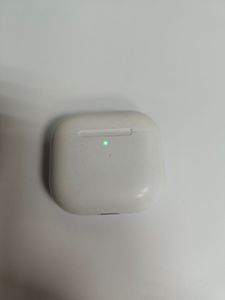 01-200629399: Apple airpods 4