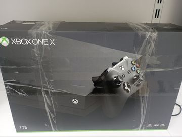 01-200738008: Microsoft xbox one x 1tb