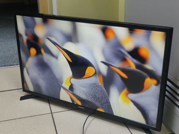 01-200576592: Samsung ue32j5000