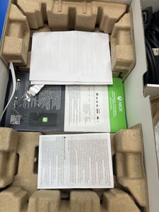 01-200770106: Microsoft xbox series s 512gb