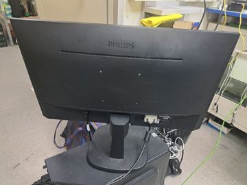 01-200797257: Philips 243v7q