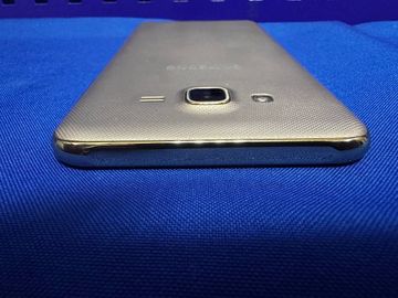 Б/в Мобільний телефон Samsung galaxy j7 neo sm-j701f 16gb 01-200810527