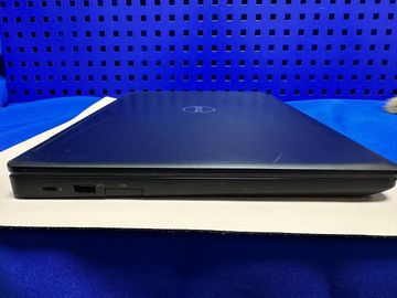Б/в Ноутбук Dell 15/core i5 8400h ddr4/16gb ddr4/hdd *відсутній/ssd 240 gb/*інтегрована 01-200830270