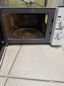 Б/в Мікрохвильова піч Toshiba mw-mg-20p 01-200846745