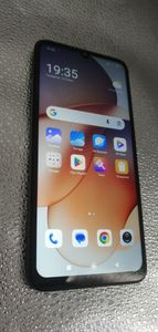 Б/в Мобільний телефон Xiaomi redmi 13c 5g 4/128gb 01-200847728