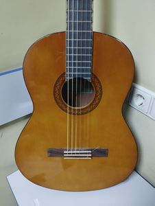 Б/в Класична гітара Yamaha c40 01-200843683