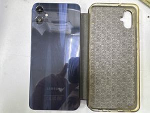 Б/в Мобільний телефон Samsung galaxy a05 4/64gb 01-200851911