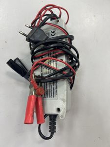 Б/в Зарядний пристрій Koto bx-1 01-200853503