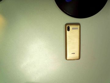 Б/в Мобільний телефон Verico classic c285 / m18001 01-200867726