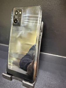 Б/в Мобільний телефон Realme 9i 4/128gb 01-200872023