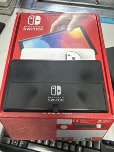 Б/в Ігрова приставка Nintendo switch 01-200898376