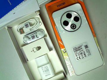 Б/в Мобільний телефон Tecno spark 30 kl6 8/256gb 01-200905813