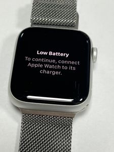 Б/в Смарт-годинник Apple watch se gps 40mm aluminum case 01-200843812