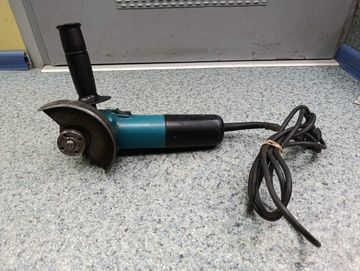 Б/в Кутова шліфмашина Makita 9557nb 01-200906957
