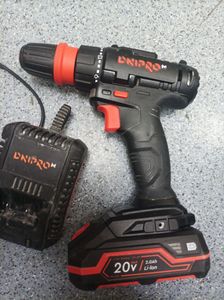 Б/в Шурупокрут Dnipro-M cd-218q 1акб 2ah зп 01-200914535