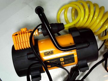 Б/в Автомобільний компресор Сила 900416 01-200919224