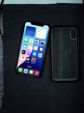 Б/в Мобільний телефон Apple iphone xs 64gb 01-200916406