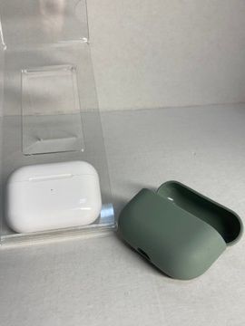 Б/в Навушники Apple airpods pro 2nd generation with magsafe charging case usb-c 01-200929396