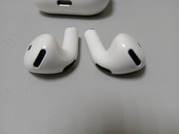Б/в Навушники Apple airpods 4 01-200962848