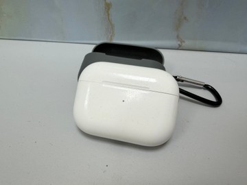 Б/у Навушники Apple airpods pro 2nd generation with magsafe charging case usb-c 01-201008422