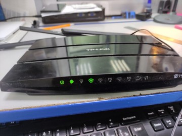 Б/в Бездротовий маршрутизатор Tp-Link tl-wdr4300 01-201016592