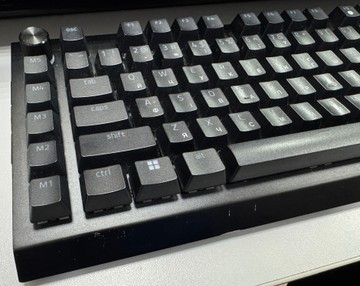 Б/в Клавіатура Razer blackwidow v4 pro 01-201016775